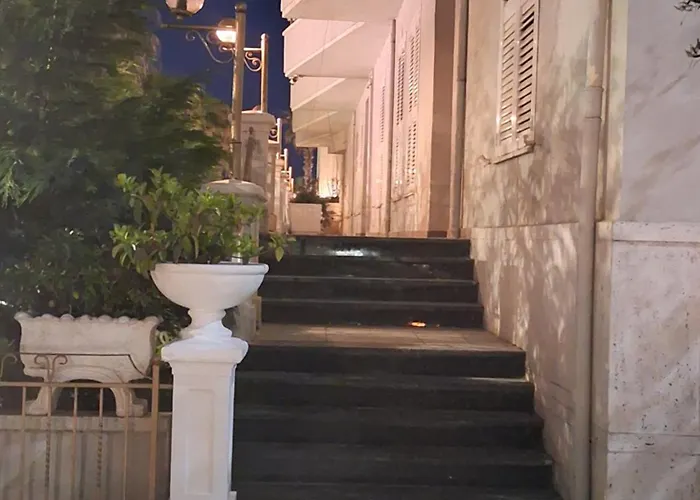House 公寓 *